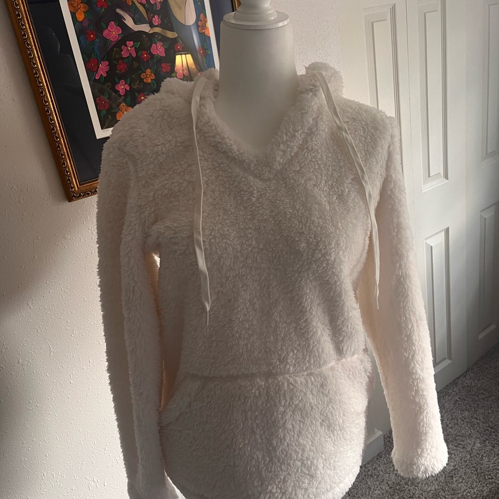Pink Lily fleece pullover size s nwt